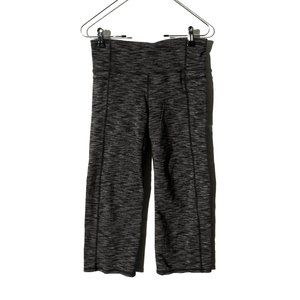 Athleta Womens Leggings Power Up Capri Black Gray White Size Small